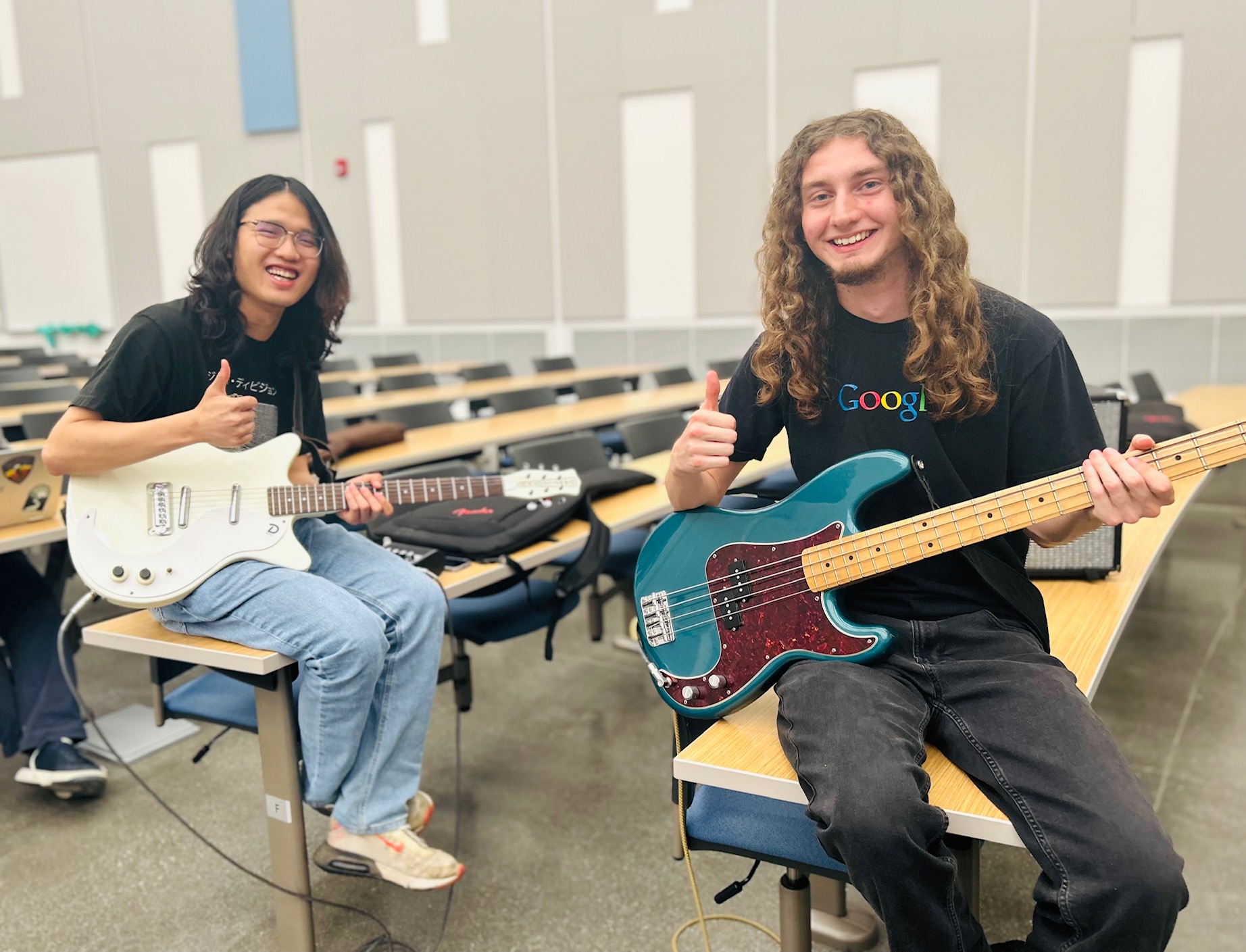 Guitar Club Gallery Image