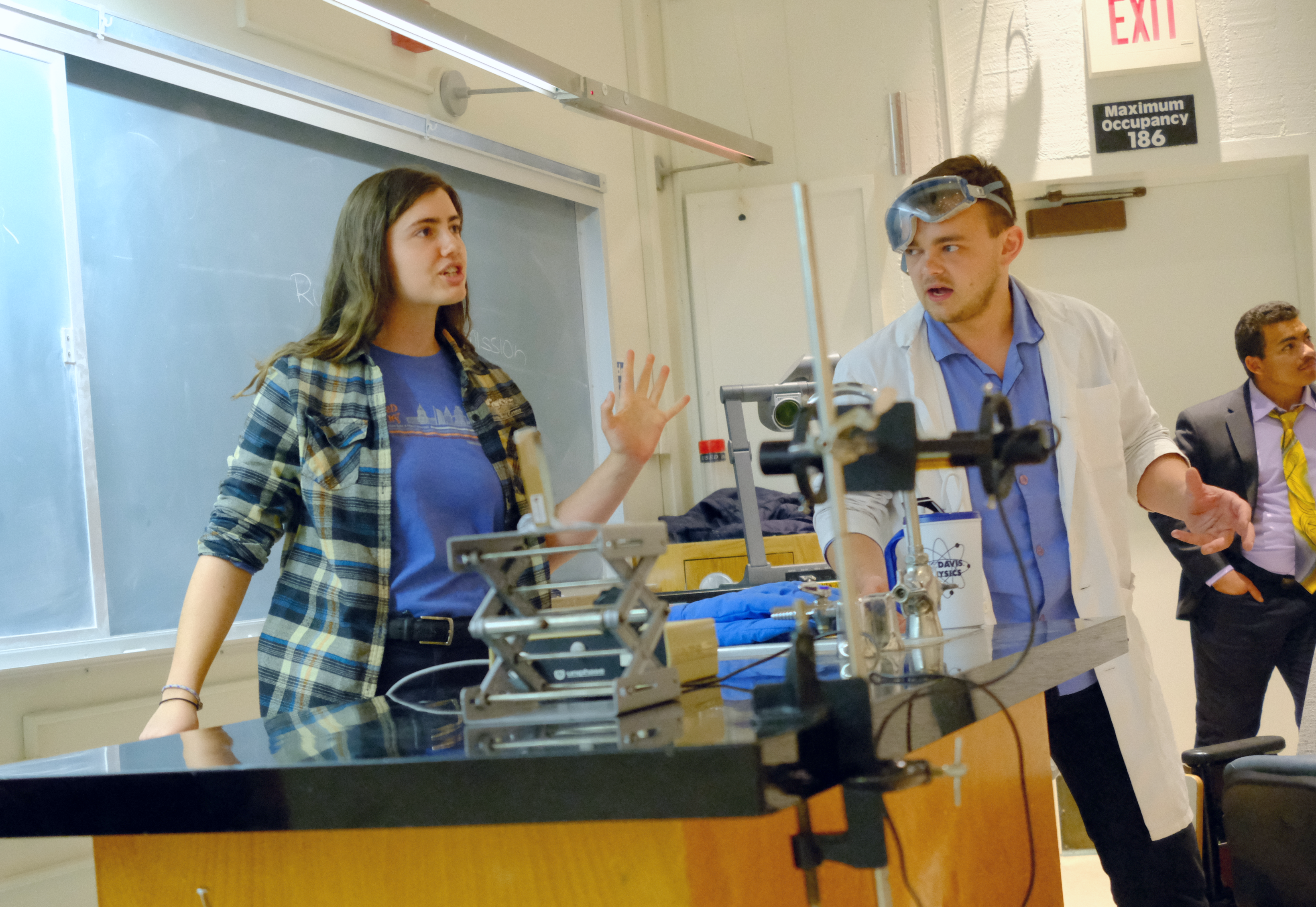Physics Club at UC Davis Gallery Image